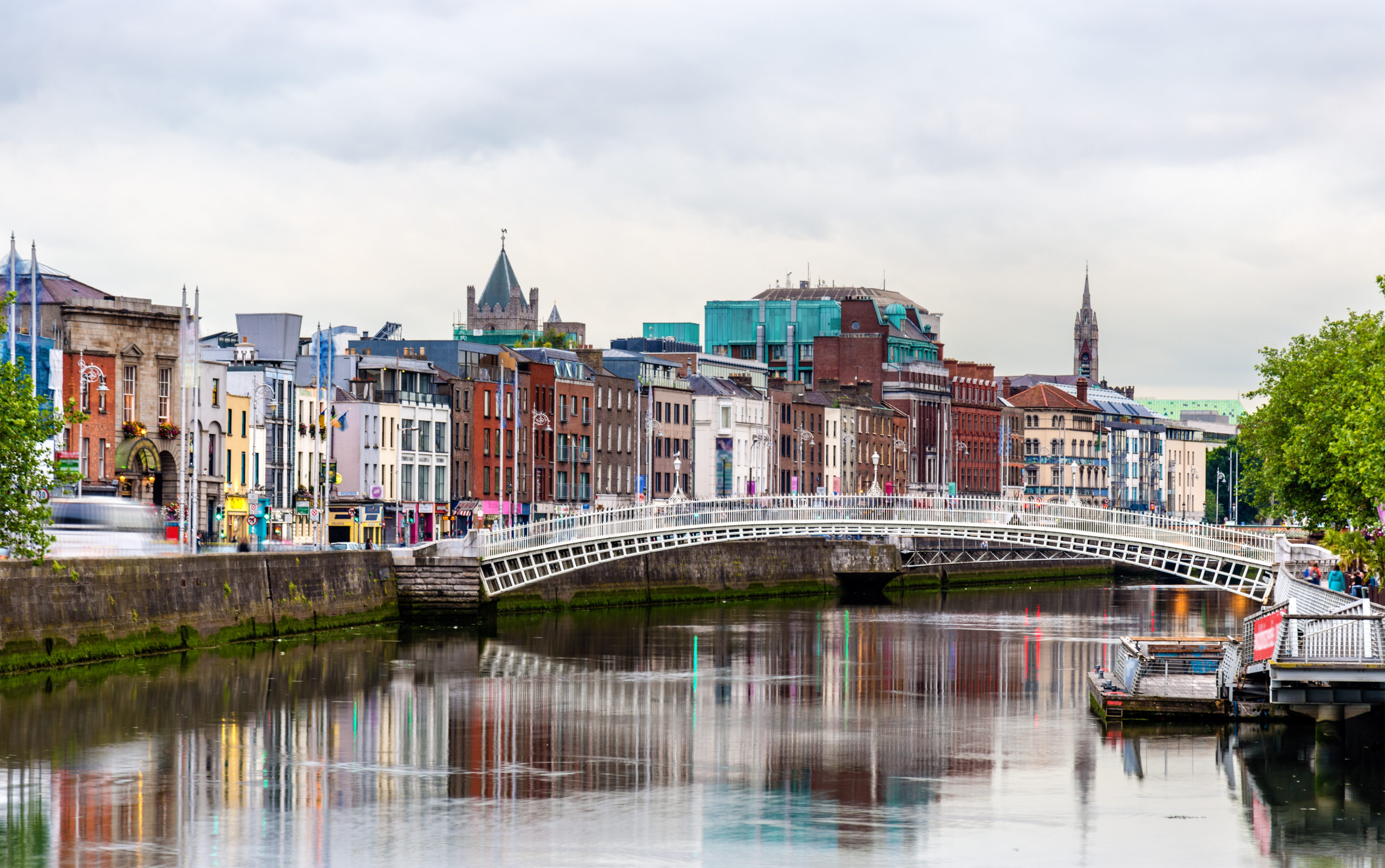 Study English in the heart of Dublin, Ireland- The Ha'penny Bridge